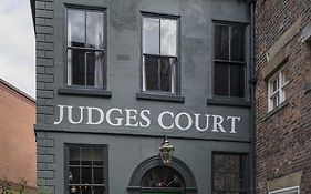 Judges Court Hotel 4*